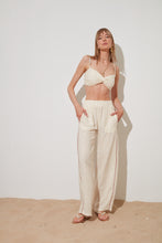 Görseli Galeri görüntüleyiciye yükleyin, Say Golden Glow Top & Pant