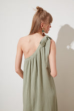 Görseli Galeri görüntüleyiciye yükleyin, Say Island Dress Green