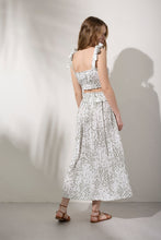 Görseli Galeri görüntüleyiciye yükleyin, Say Peaceful Top Green&White Pattern