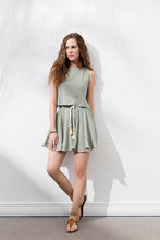 Görseli Galeri görüntüleyiciye yükleyin, Say Hello Skirt Mint Green