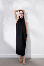 Görseli Galeri görüntüleyiciye yükleyin, Say Get in Line Dress Black