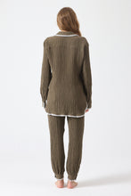 Görseli Galeri görüntüleyiciye yükleyin, Say Calm Set Khaki / Long Shirt
