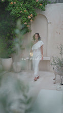 Videoyu Galeri görüntüleyiciye yükleyin ve burada izleyin, Say Halo Dress White

