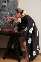 Görseli Galeri görüntüleyiciye yükleyin, Say Leaf Caftan Black
