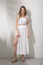 Görseli Galeri görüntüleyiciye yükleyin, Say Joy Skirt White

