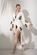 Görseli Galeri görüntüleyiciye yükleyin, Say Leaf Caftan Black
