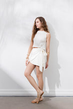 Görseli Galeri görüntüleyiciye yükleyin, Say Flawless Skirt White
